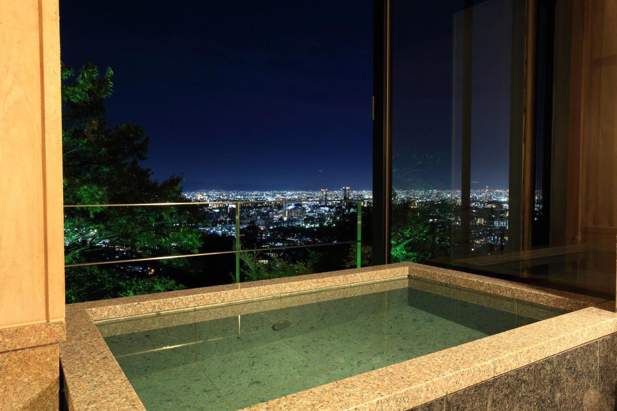山荘 風の杜 Sanso Kazenomori Hotel Minoh Exterior photo